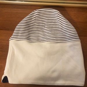 Lululemon reversible beanie